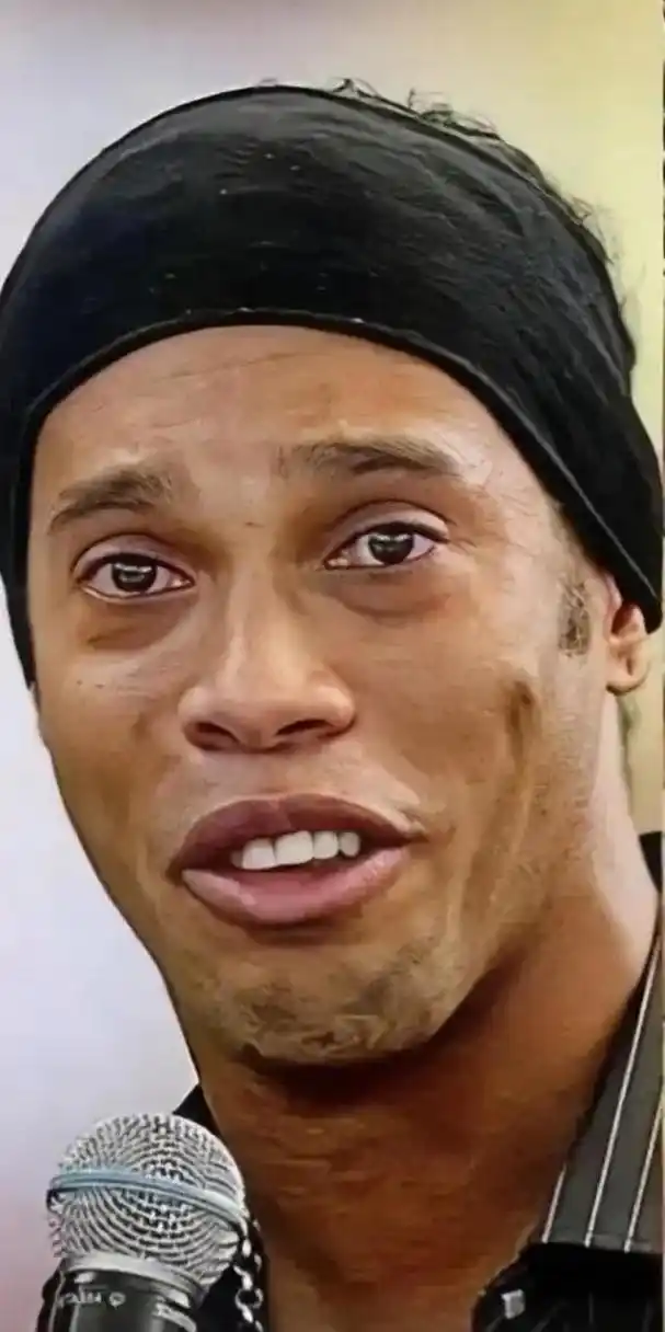 来压制对手