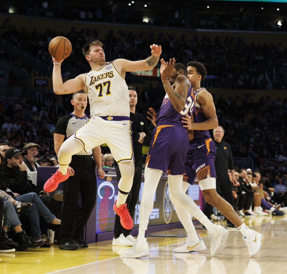 赛事中屡建 赛事中屡建