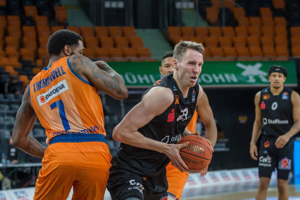 江关键球员 江关键球员